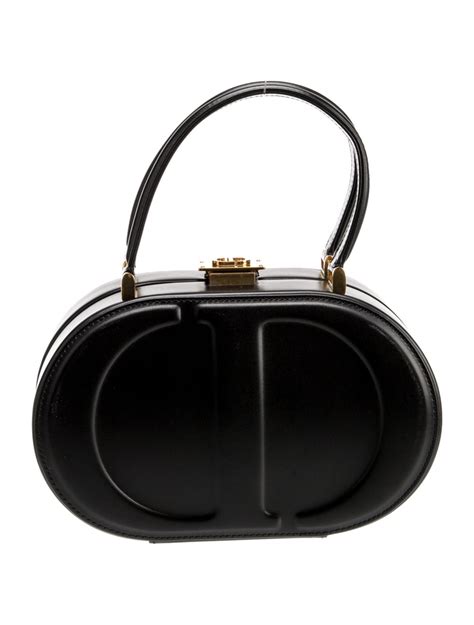 cd signature oval camera bag.